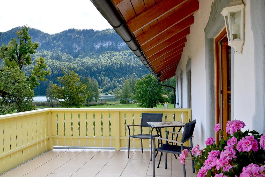 Füssen Pension Carina מראה חיצוני תמונה